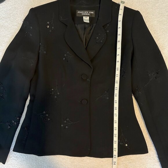 Vintage Jones NY Evening black beaded jacket - Picture 11 of 11